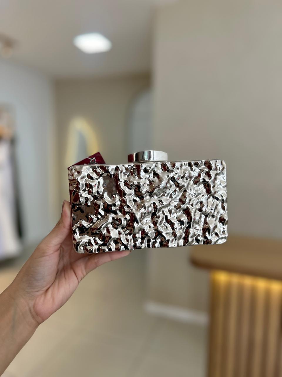 Bolsa Martelada Prata - Clutchs para festa - Sampaio Atelier Teresina